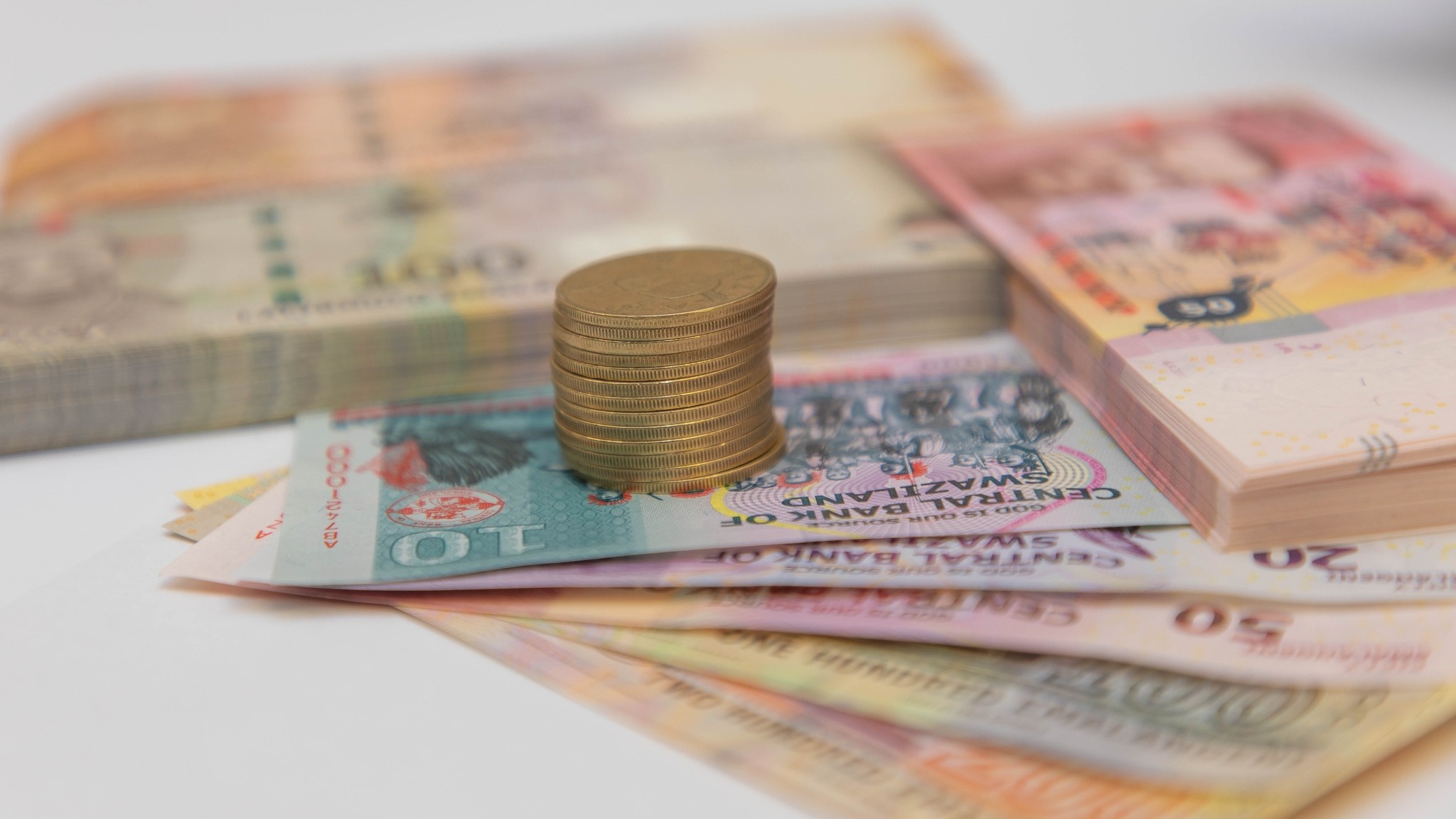 Businesses struggle despite economic growth